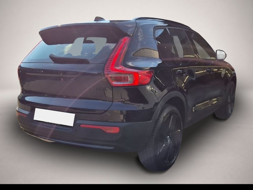 Bild 2 Volvo XC40 B3 B DKG Plus Black Edition