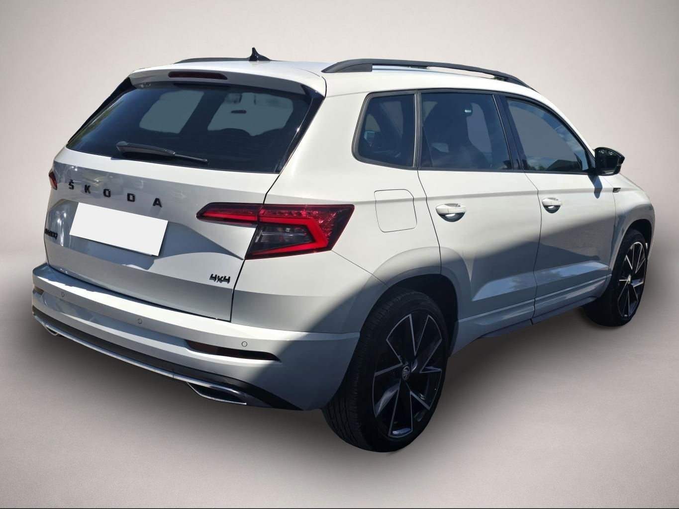Fotografie 4 des Skoda Karoq 2.0 TSI DSG 4x4 SPORTLINE EL.HECK+19"+SMAR