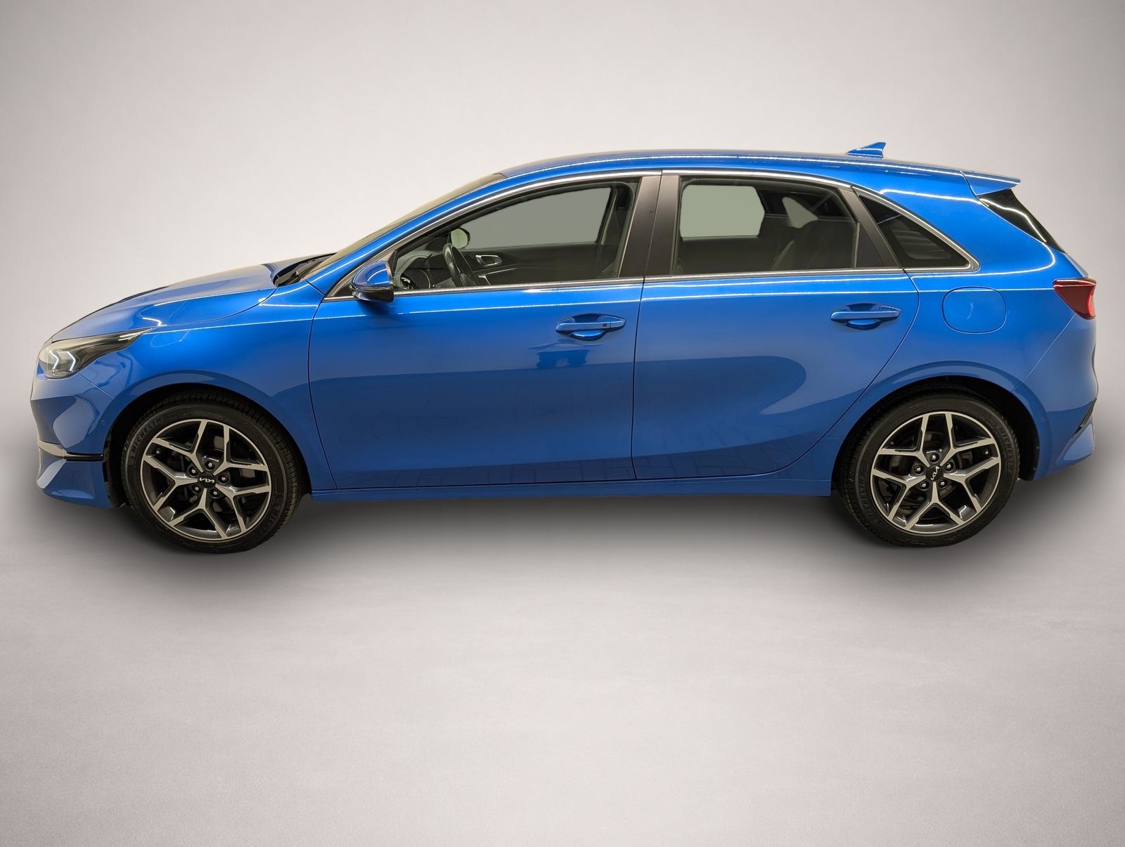 Bild 2 Kia cee'd / Ceed Spirit LED/Navi/JBL/SHZ/Kam/AHK/GRA/17-LM