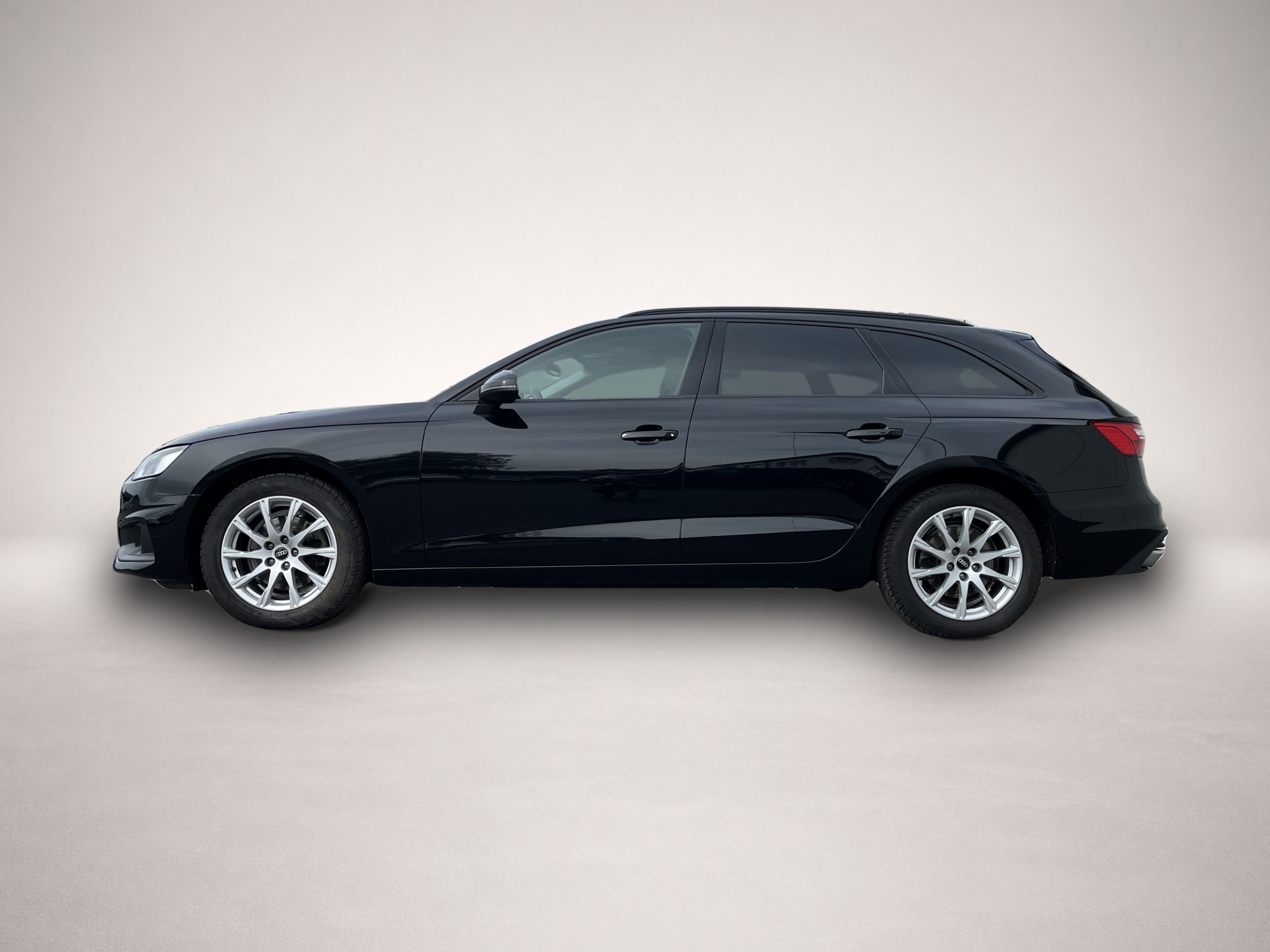 Fotografie Audi A4 Avant 35 2.0 TFSI S tronic 135¤ m.20% Anz. Na