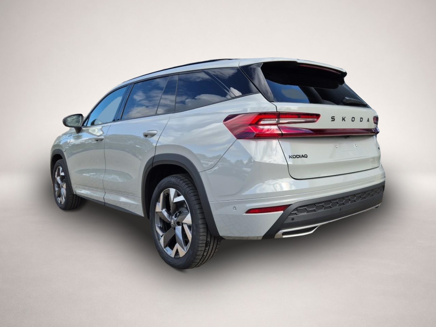 Bild 3 Skoda Kodiaq Sportline 1.5 TSI 204PS PHEV DSG schwen