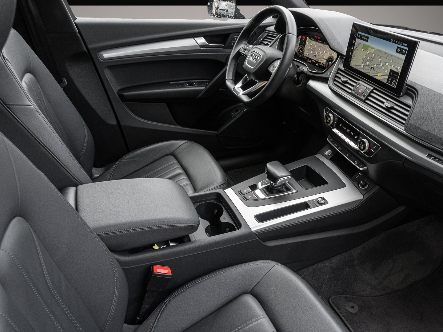 Bild 6 Audi Q5 Sportback 2.0 TFSI S line AKUSTIKGLAS AUT KAM