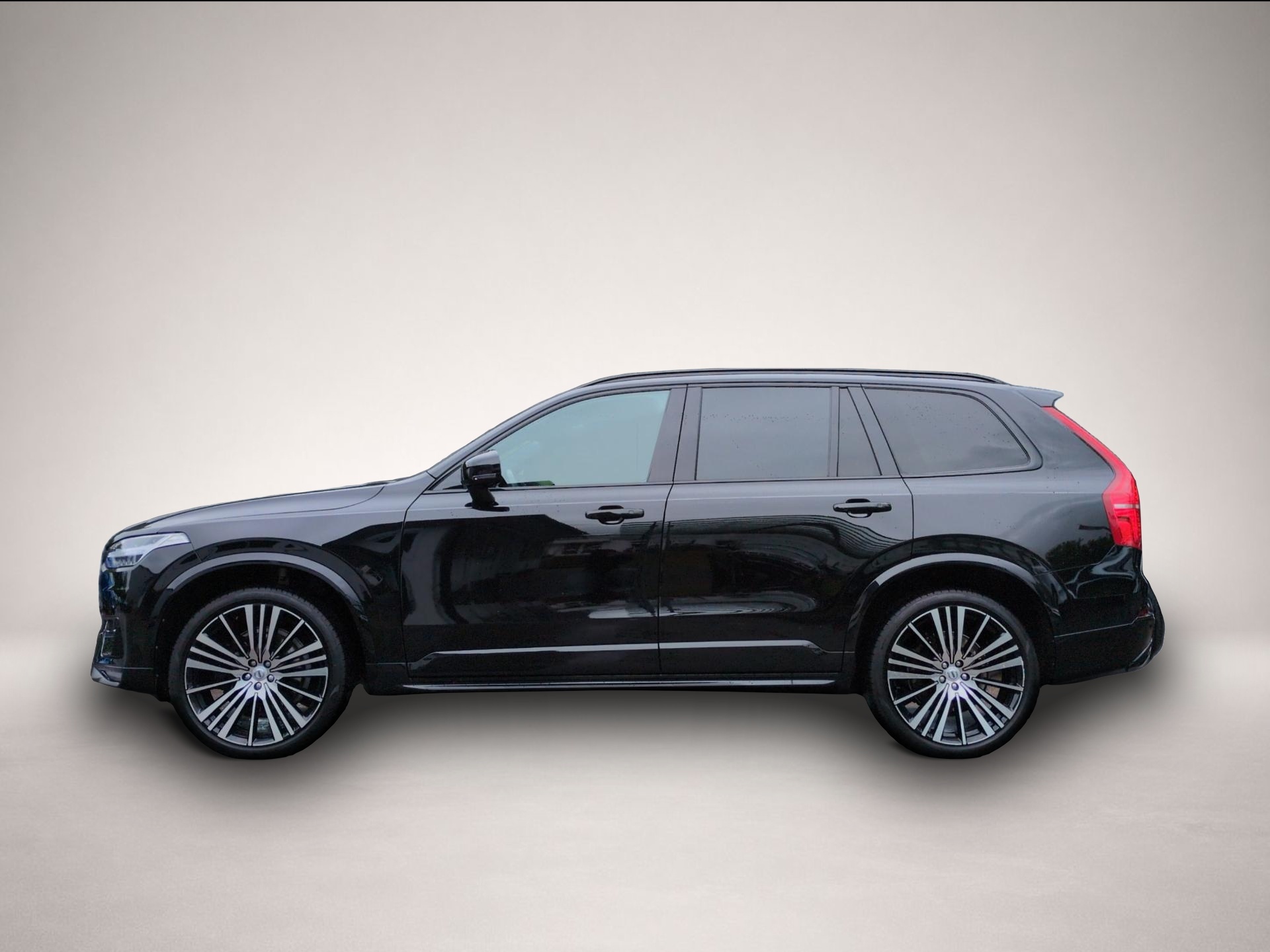 Bild 6 Volvo XC90 B5 (Diesel) R-Design AWD Automatik Bluetoot