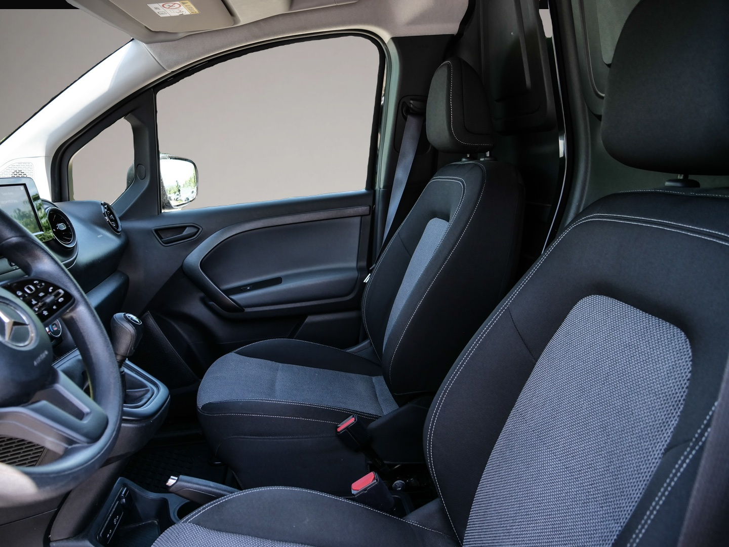 Bild 4 Mercedes-Benz Other Citan Kasten 110 CDI AHK Navi SHZ Parklenkass. T