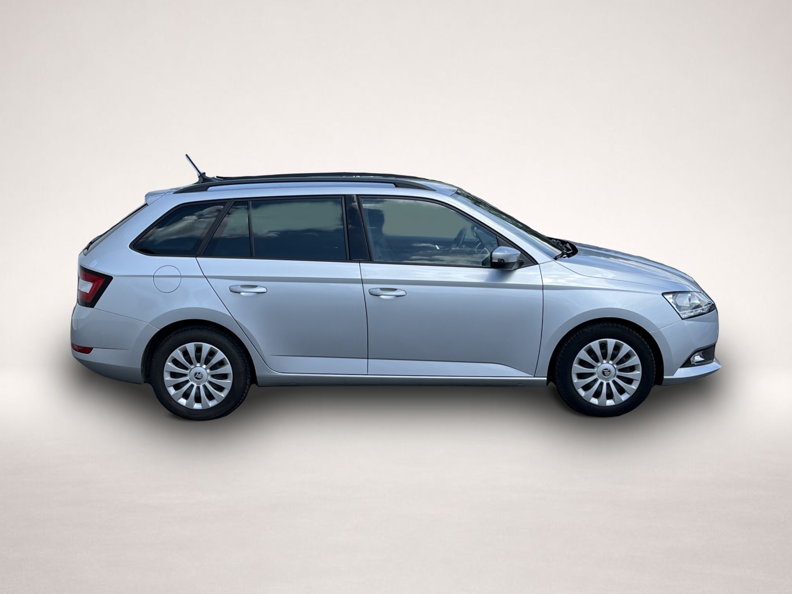 Bild 4 Skoda Fabia Combi 1.0 TSI Ambition 100¤ m.20% Anz. SHZ