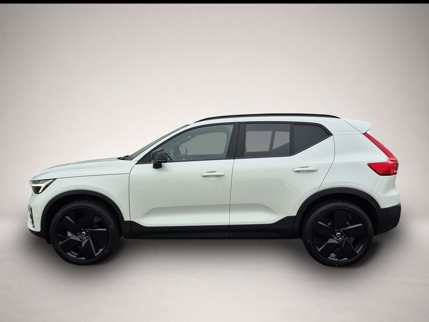 Bild 2 Volvo XC40 B4 B DKG Plus Black Edition STDHZG