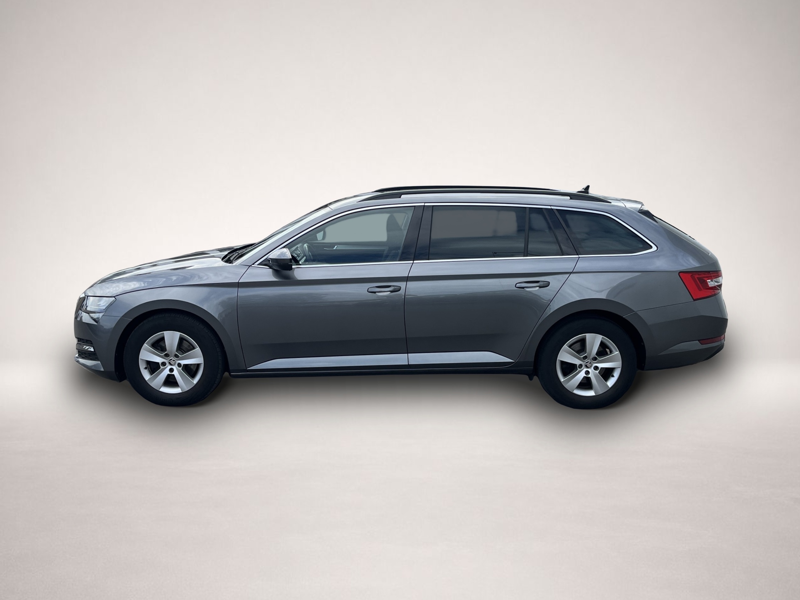 Bild 1 Skoda Superb Combi 2.0 TDI DSG Ambition AHK STHZ VirtC