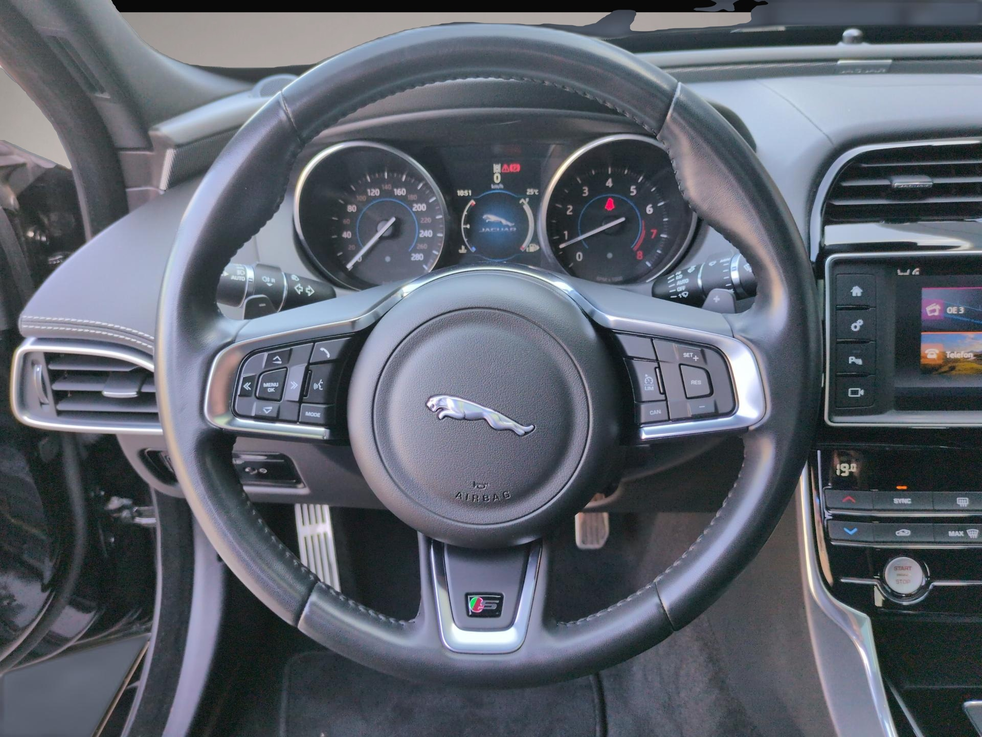 Bild 5 Jaguar XE 3.0 V6 S Schiebedach Park-P. Kamera Navi Xeno
