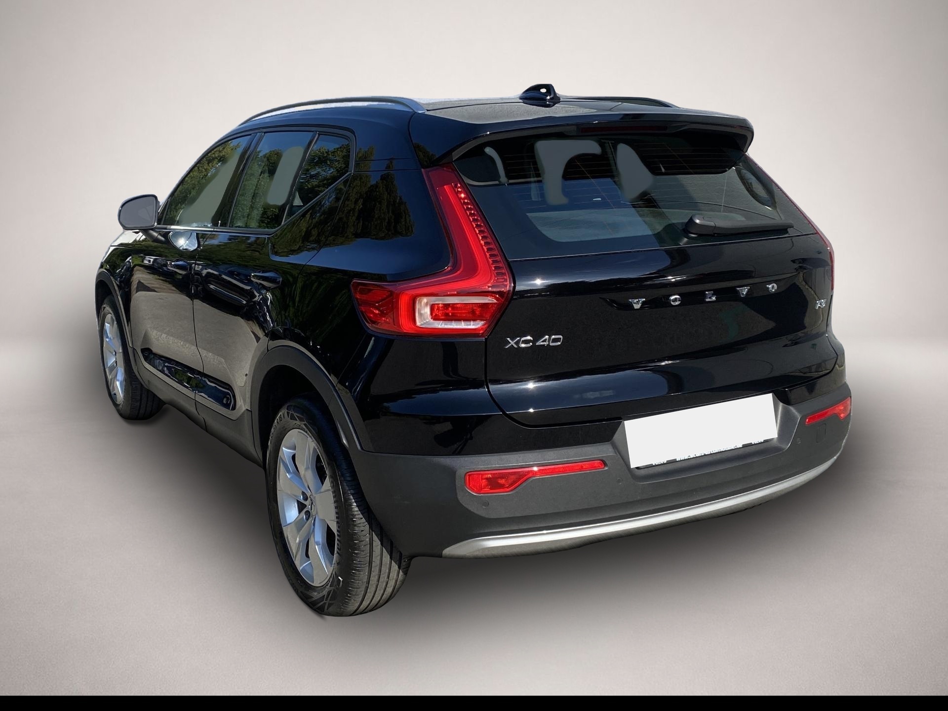 Bild 2 Volvo XC40 XC 40 Momentum Pro 2WD Bluetooth Navi LED Klima
