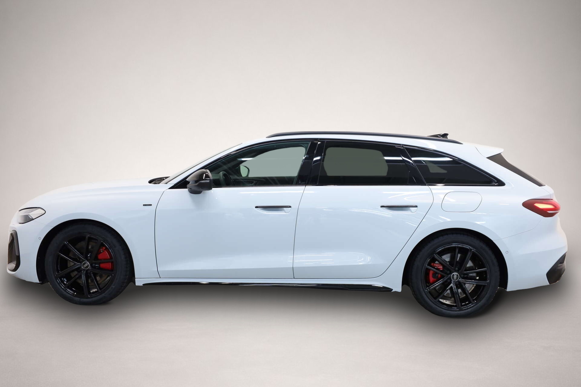 Bild 4 Audi quattro A5 Avant e-hybrid quattro S line