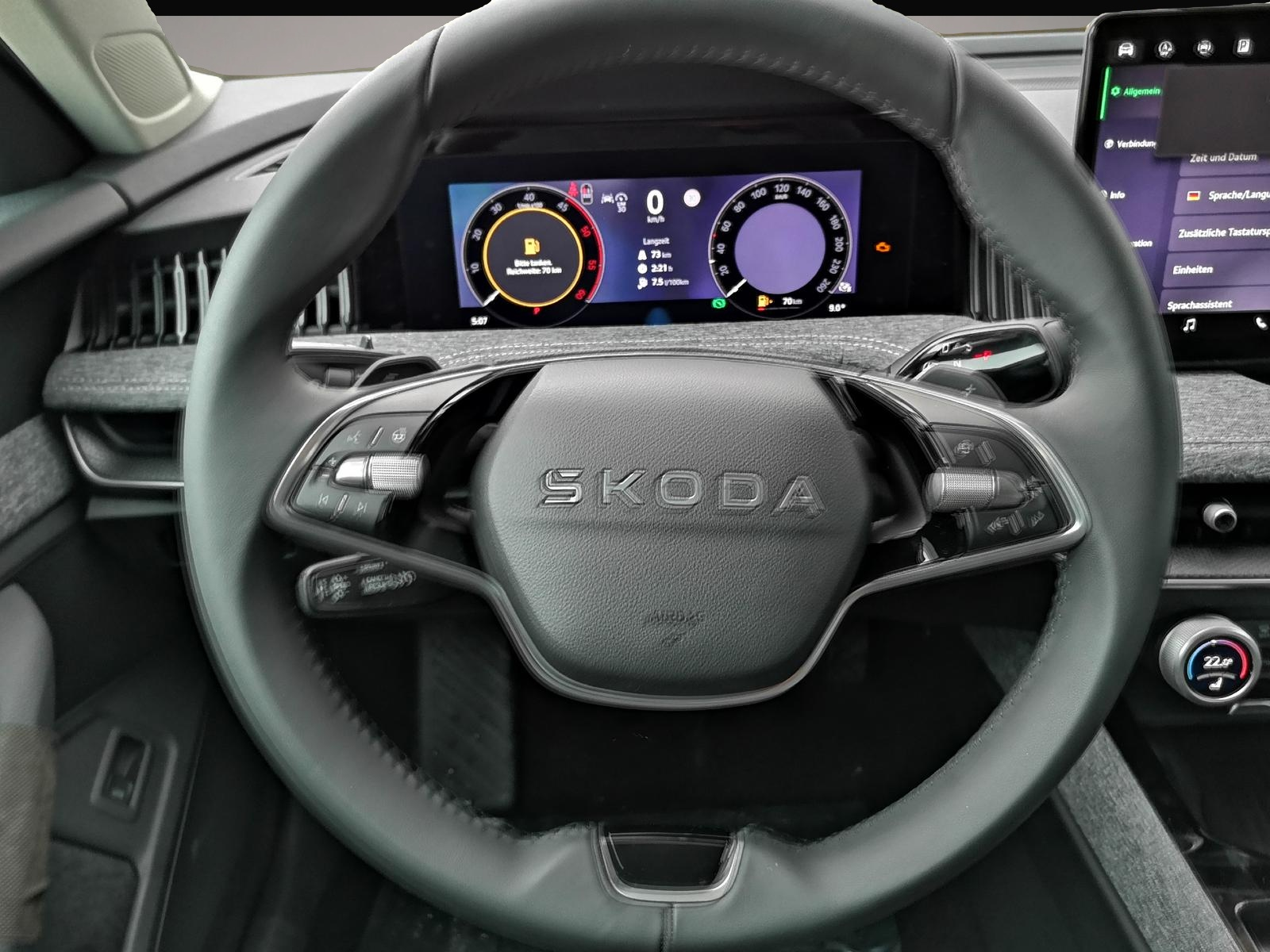 Fotografie 4 des Skoda Superb 2.0 TDI DSG 4x4 Selection AHK 360 Head Up