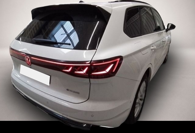 Bild 2 Volkswagen Touareg R 3.0 TSI eHybrid 4M Tip IQ.Light/ACC/Hu