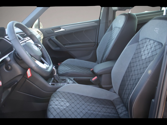Bild 3 Volkswagen Tiguan 2.0 TDI DSG 4 Motion R-Line Pano/AHK/ACC
