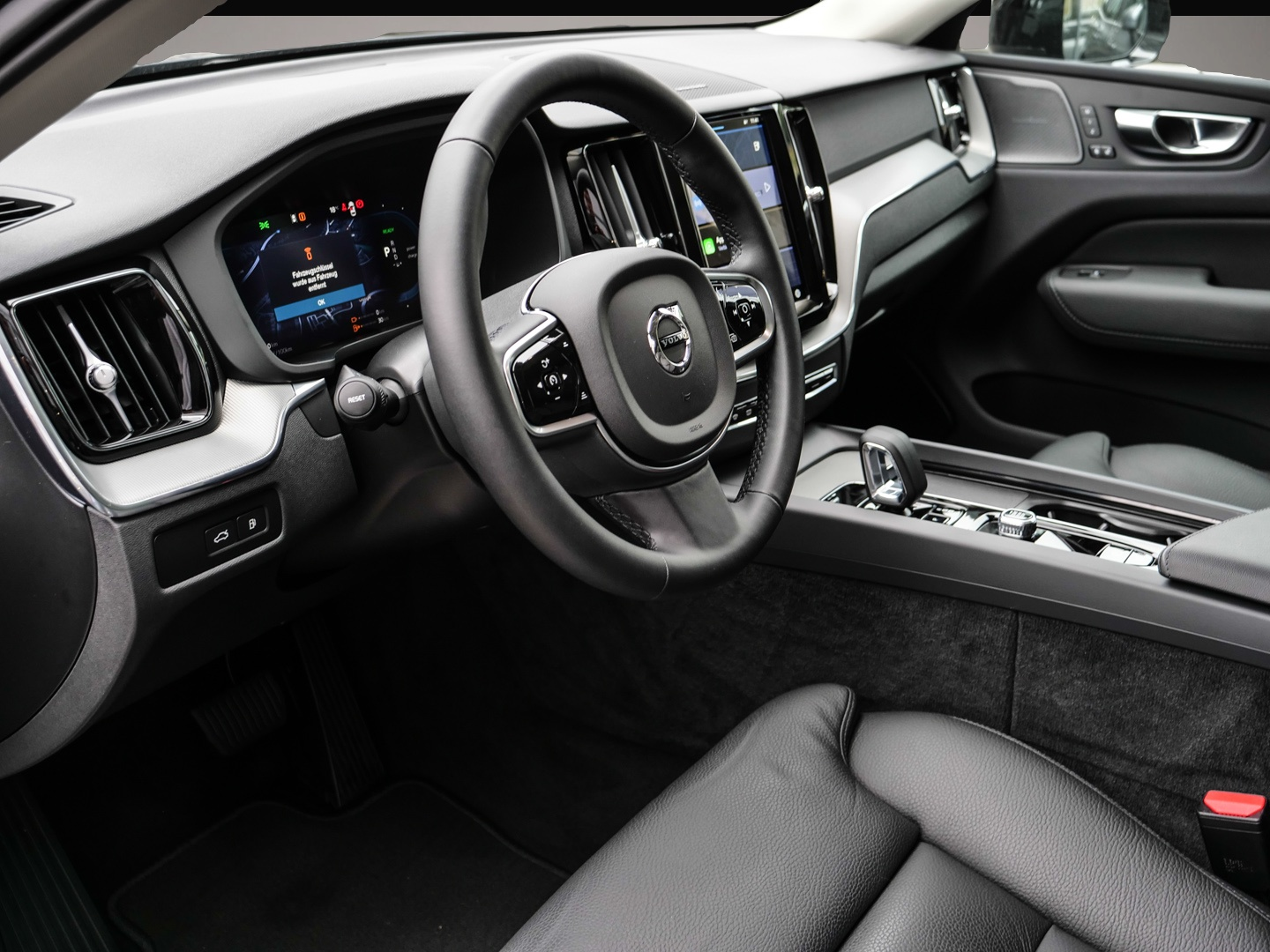 Bild 3 Volvo XC60 Plus Dark Recharge Plug-In Hybrid AWD T8 Tw