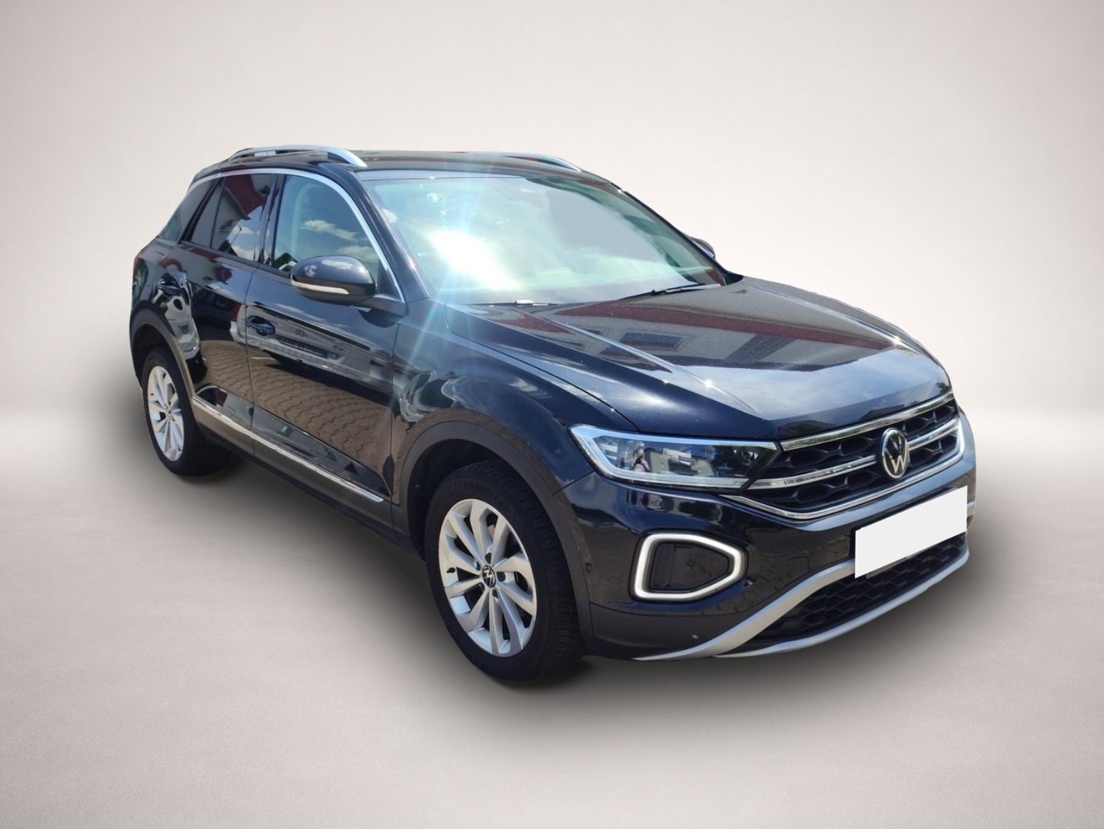 Bild 2 Volkswagen T-Roc 1.5TSI Style LED ACC SHZ PDC DAB