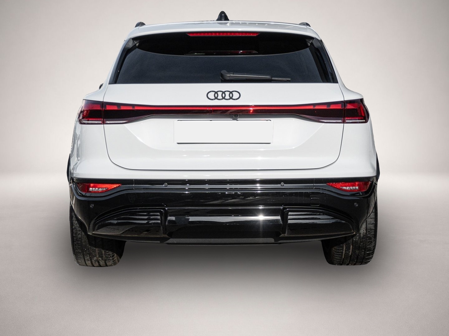 Bild 5 Audi Q6 e-tron S line exterieur schwarz Pano