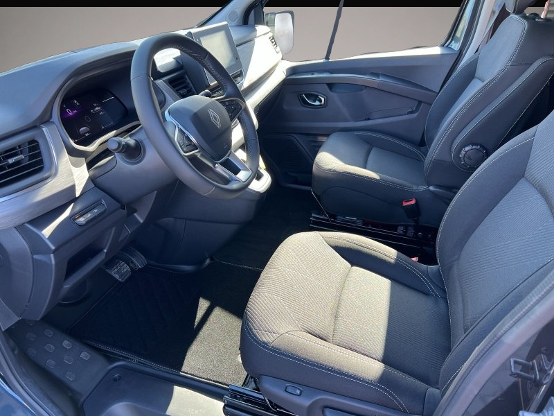 Bild 4 Renault Trafic L1H1 170 AT9 Spaceclass AHK+LED+Escapade
