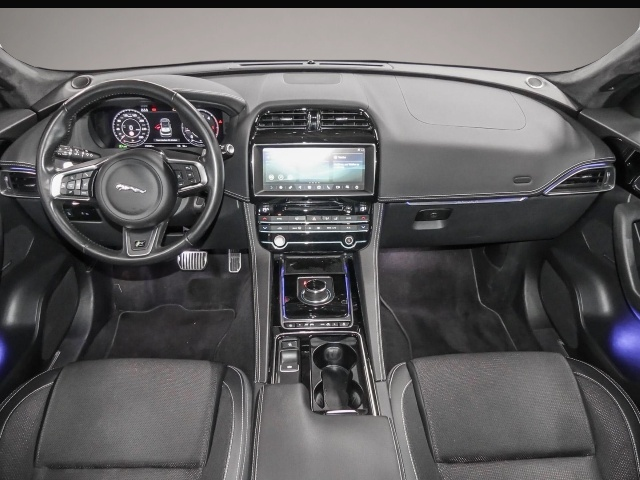 Bild 4 Jaguar F-Pace R-Sport AWD 25d EU6d-T Allrad Navi Meridi