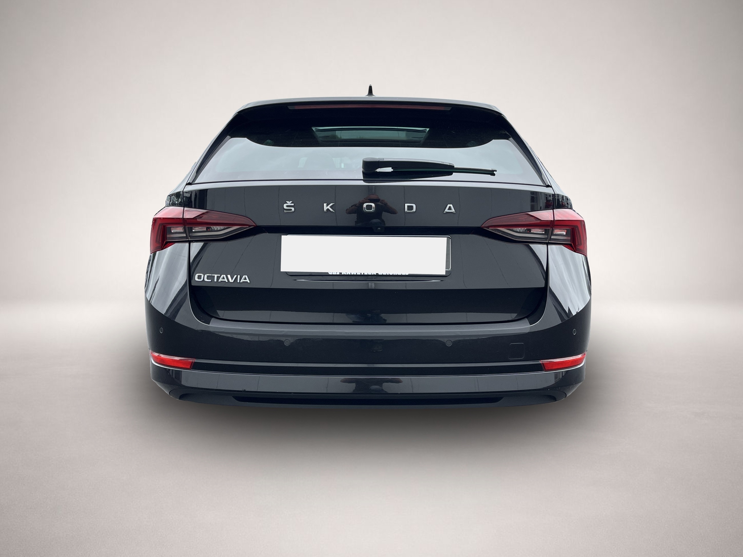 Bild 7 Skoda Octavia Combi 2.0 TDI DSG Sportline HeadUp PANO