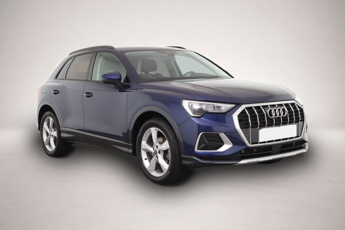 Bild 4 Audi Q3 35 TFSI S tronic advanced Navi+/AHK/19