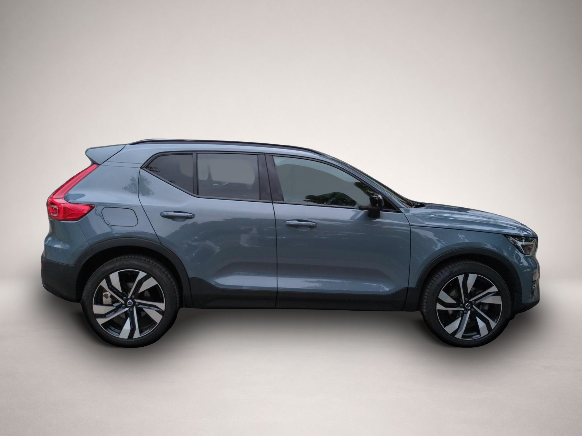Bild 6 Volvo XC40 XC 40 Plus Dark 2WD
