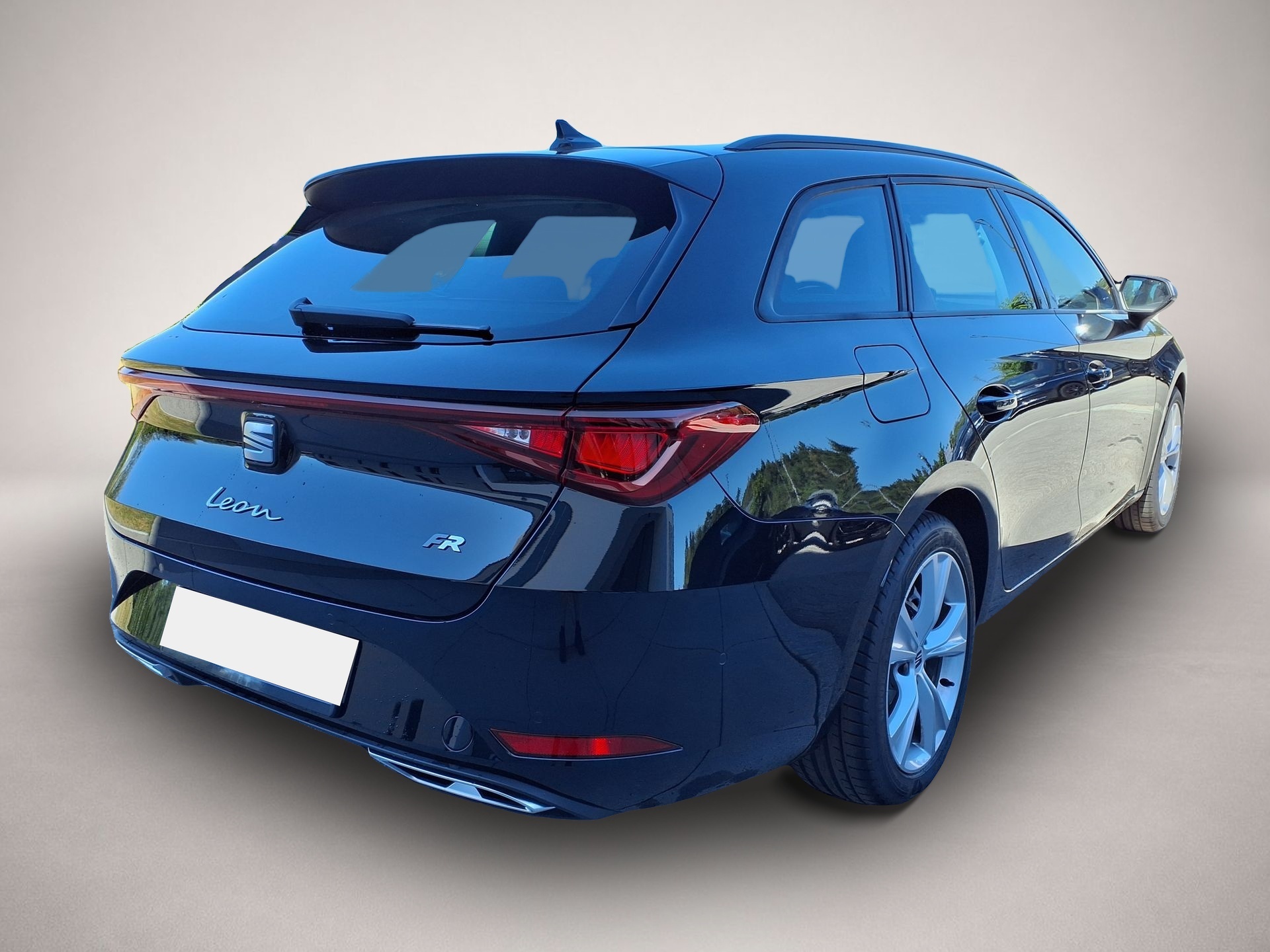 Bild 4 Seat Leon 1.5 eTSI 7-Gang-DSG