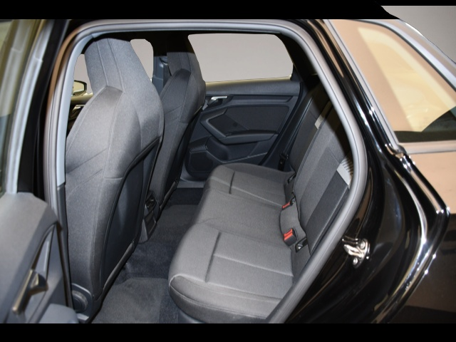 Bild 6 Audi A3 Sportback 35TFSI S tronic LED/VIRTUAL/SITZHZ/