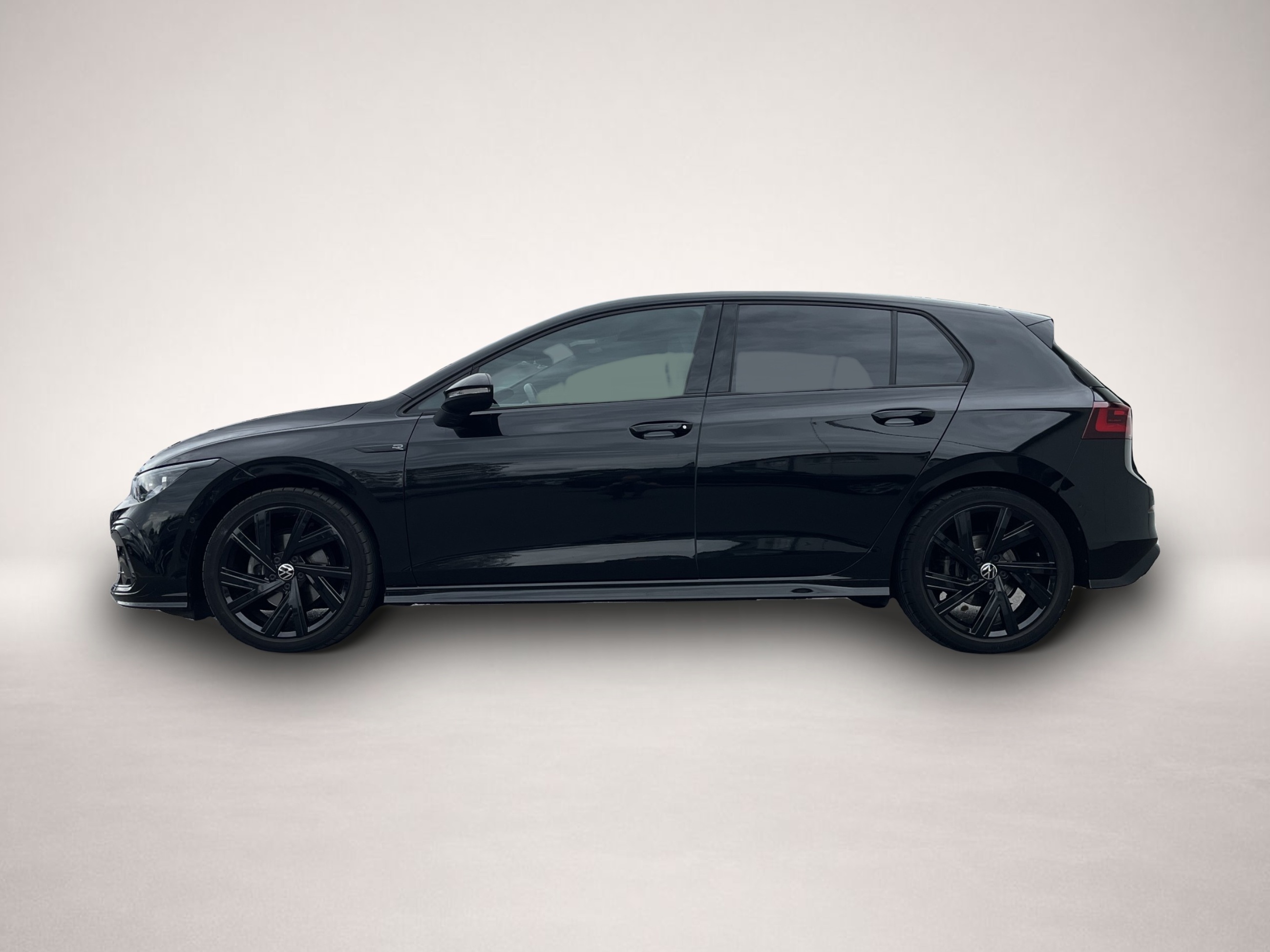 Bild 1 Volkswagen Golf 1.5 TSI DSG R-Line Blackline Style 175¤ m.2