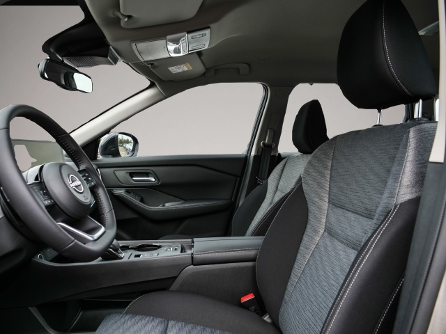 Bild 4 Nissan X-Trail Acenta 1.5 VC-T MHEV 163PS 4x2 Xtronic F