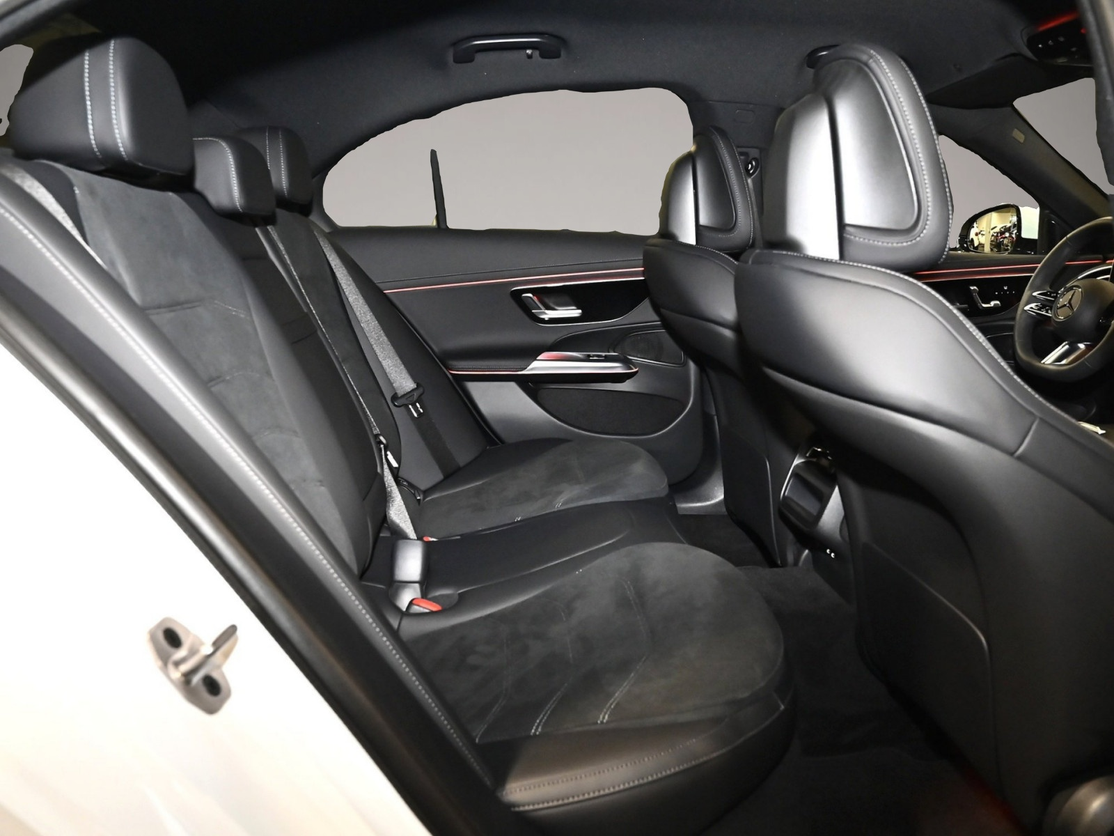Fotografie 4 des Mercedes-Benz E 300
