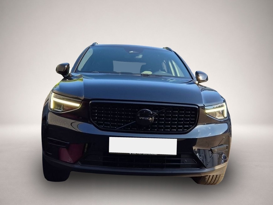 Bild 3 Volvo XC40 B3 B DKG Plus Black Edition