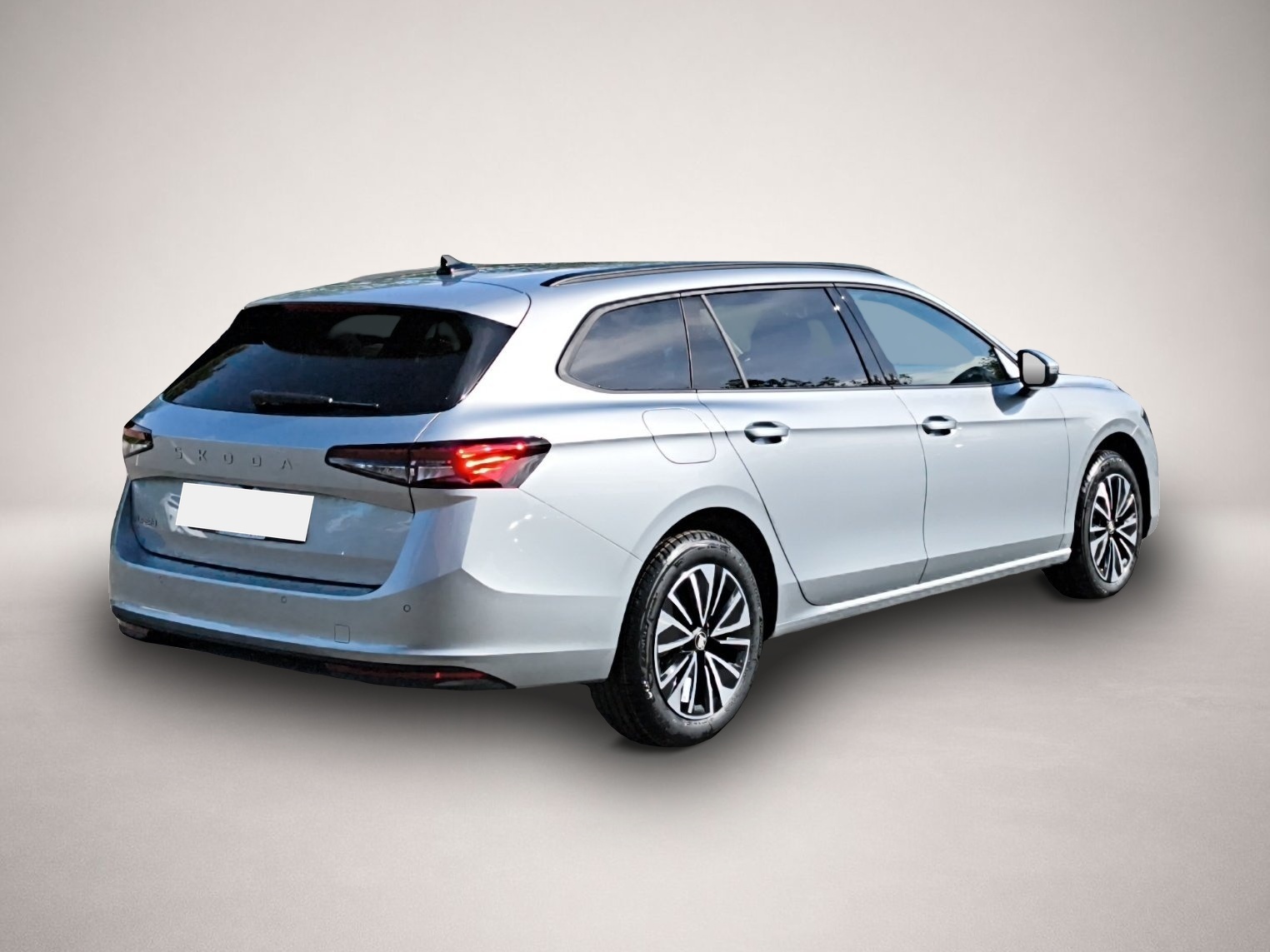 Bild 7 Skoda Superb Combi 1.5 TSI mHEV DSG Selection AHK NAV