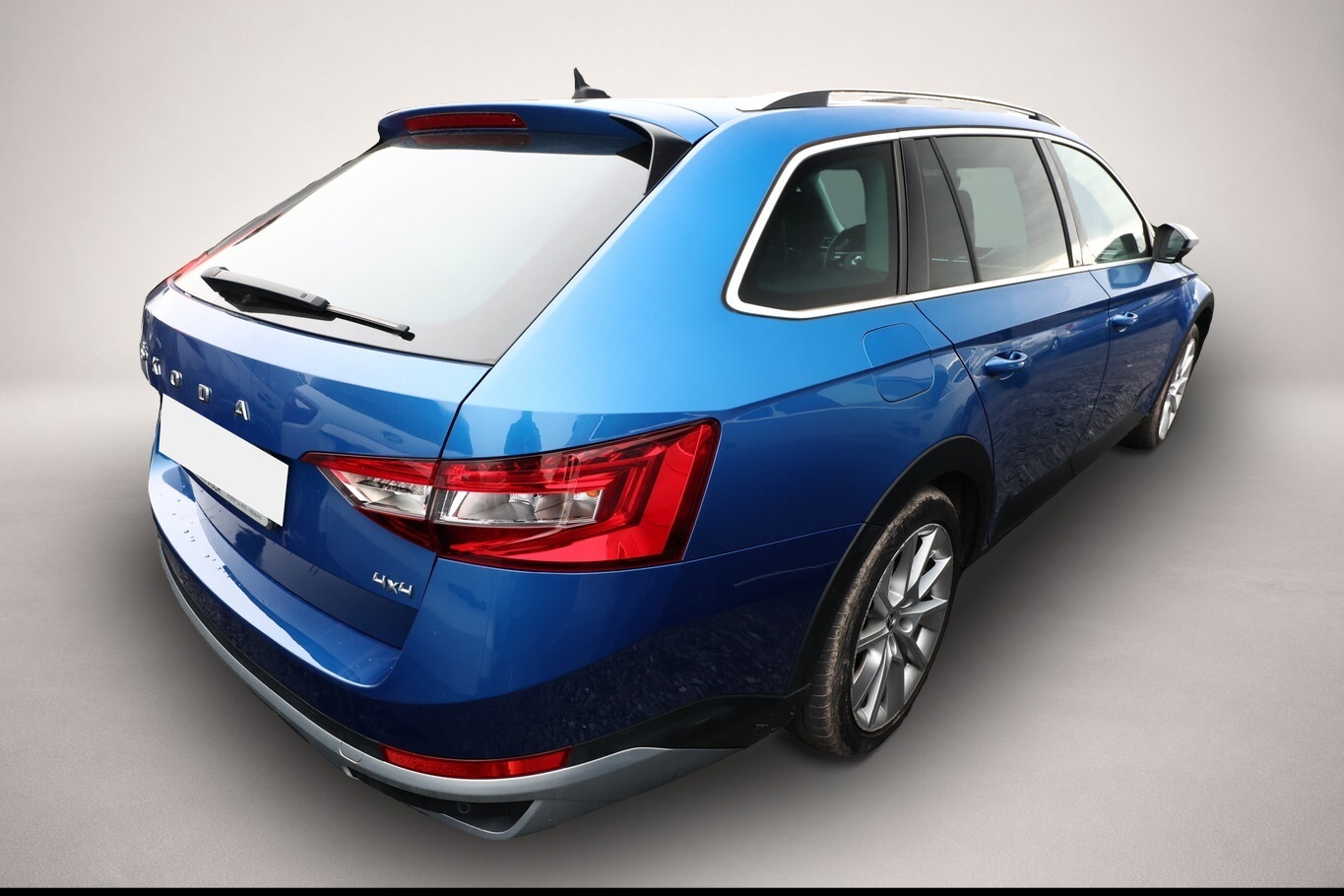 Bild 3 Skoda Superb Combi 2.0 TDI 200 DSG 4x4 Scout LED Nav