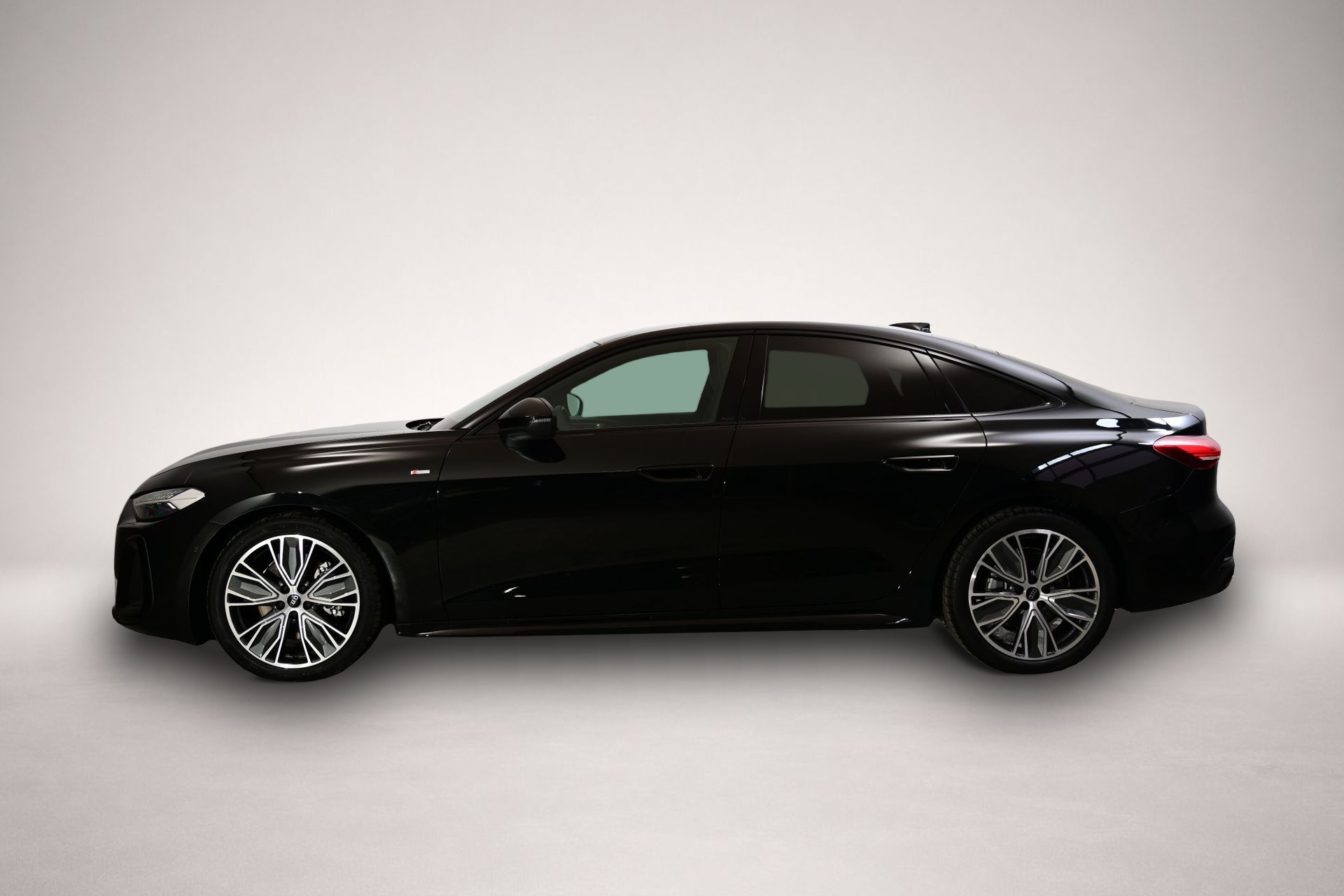 Fotografie 2 des Audi A5 2.0 TFSI 7-Gang S tronic quattro