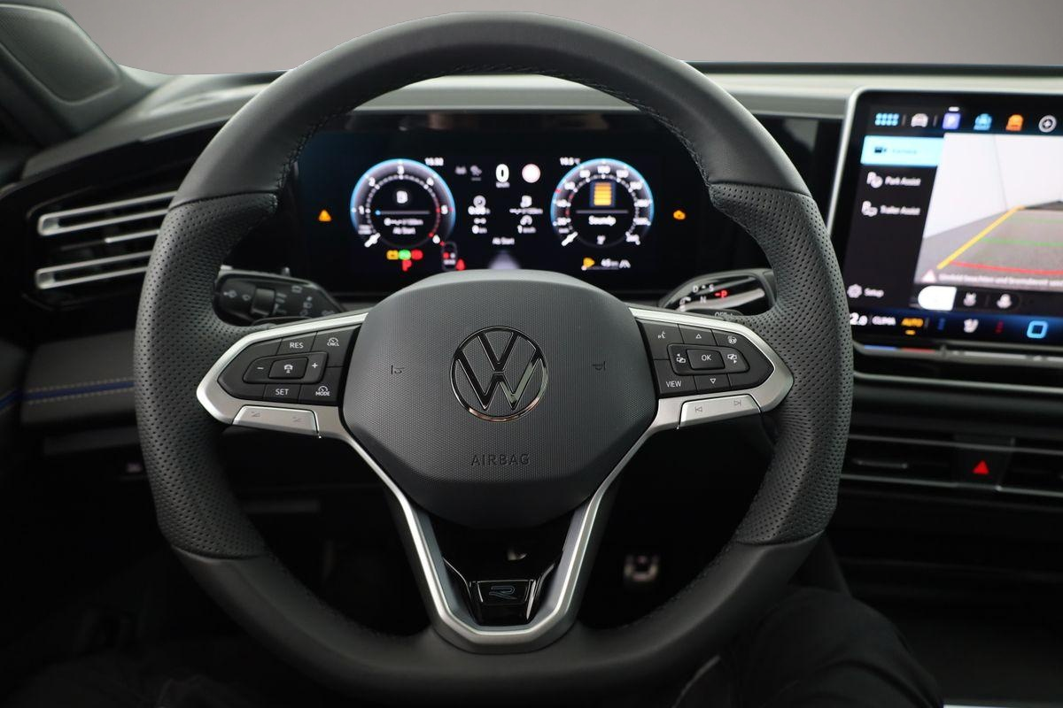 Bild 7 Volkswagen Tiguan TDI DSG 4M R-LINE Black, 20-Zoll, Pano, L