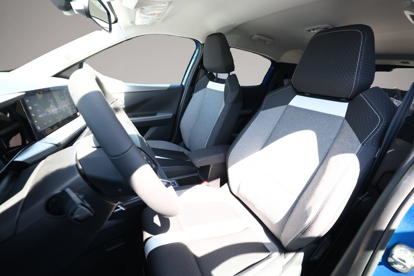 Fotografie 5 des Opel Frontera Hybrid GS Nav SHZ Kam Totw NSW