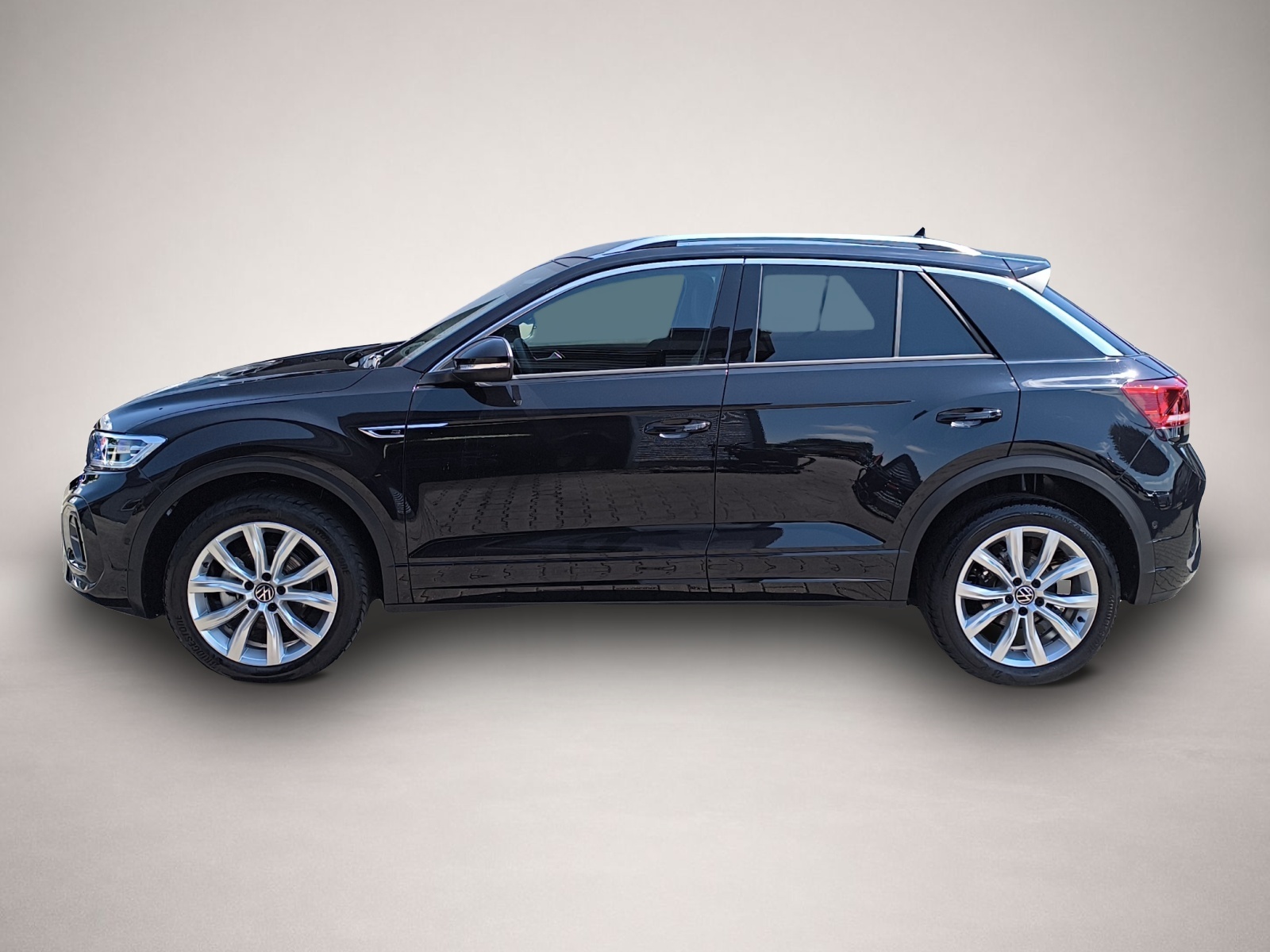 Bild 4 Volkswagen T-Roc 1.5 TSI DSG R-Line LED PARK-ASSIST RFK
