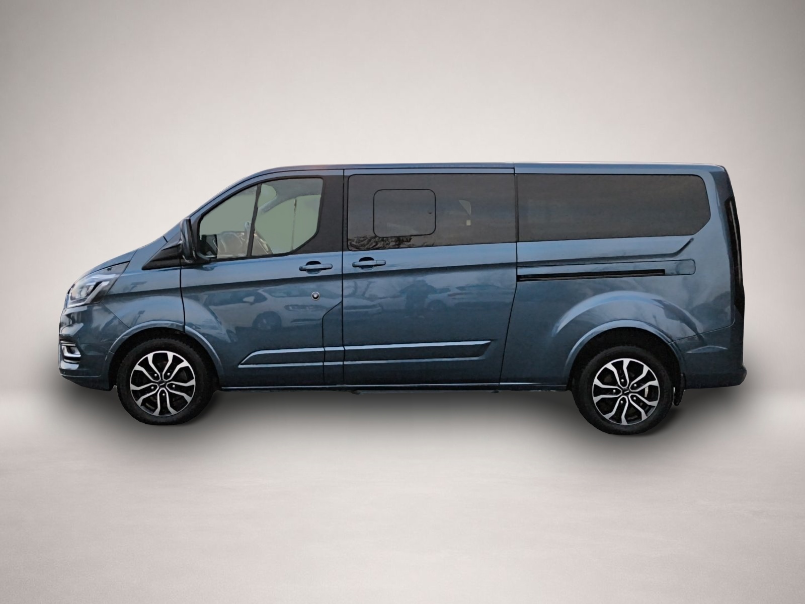 Bild 4 Ford Tourneo Custom 2.0 TDCi 320 L2 Tit.X AHK+NAVI+RF