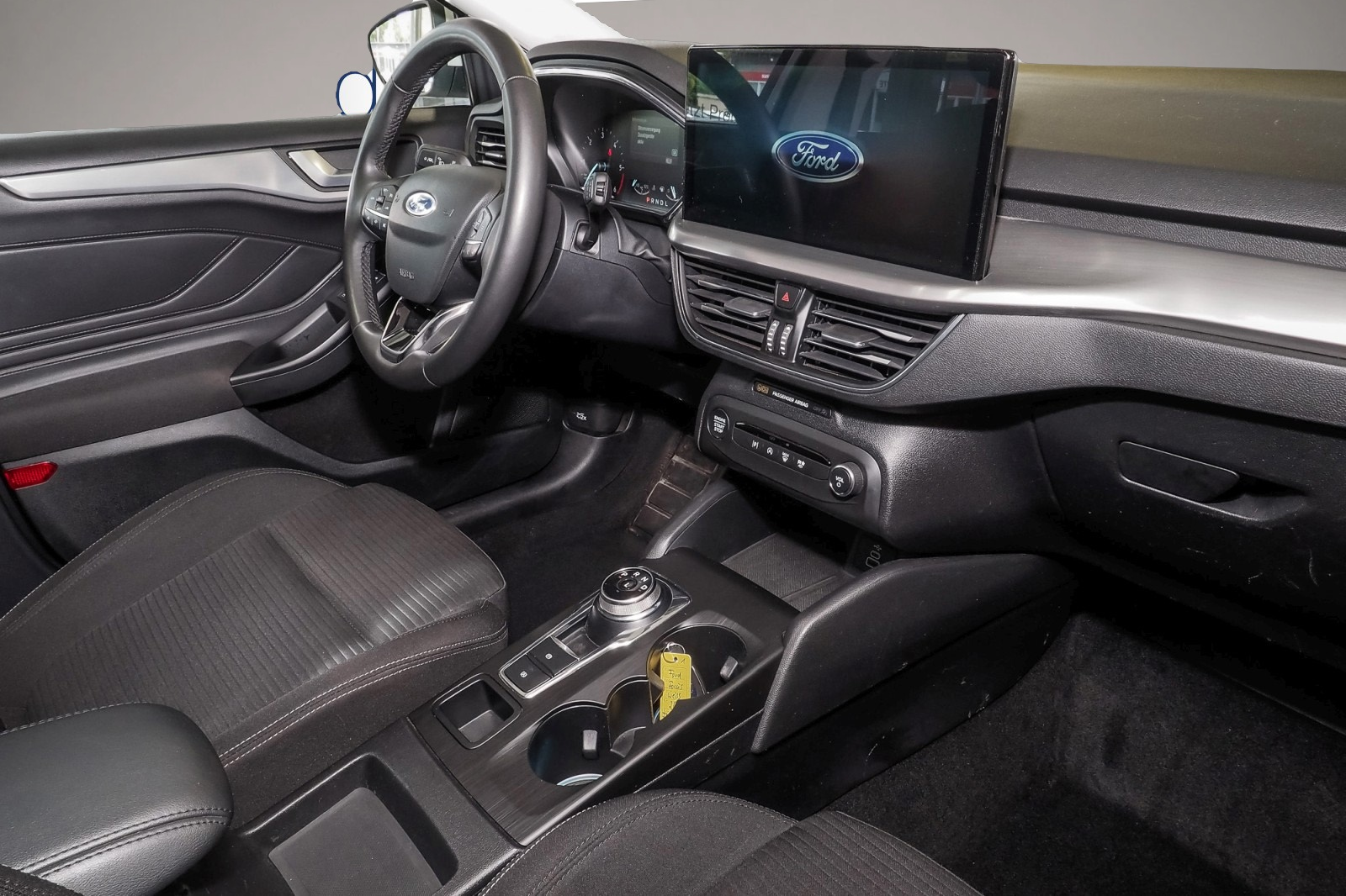 Ford Focus Focus Turnier 1.5 EcoBlue Aut. Titanium-Audio Na - Thumbnail 6