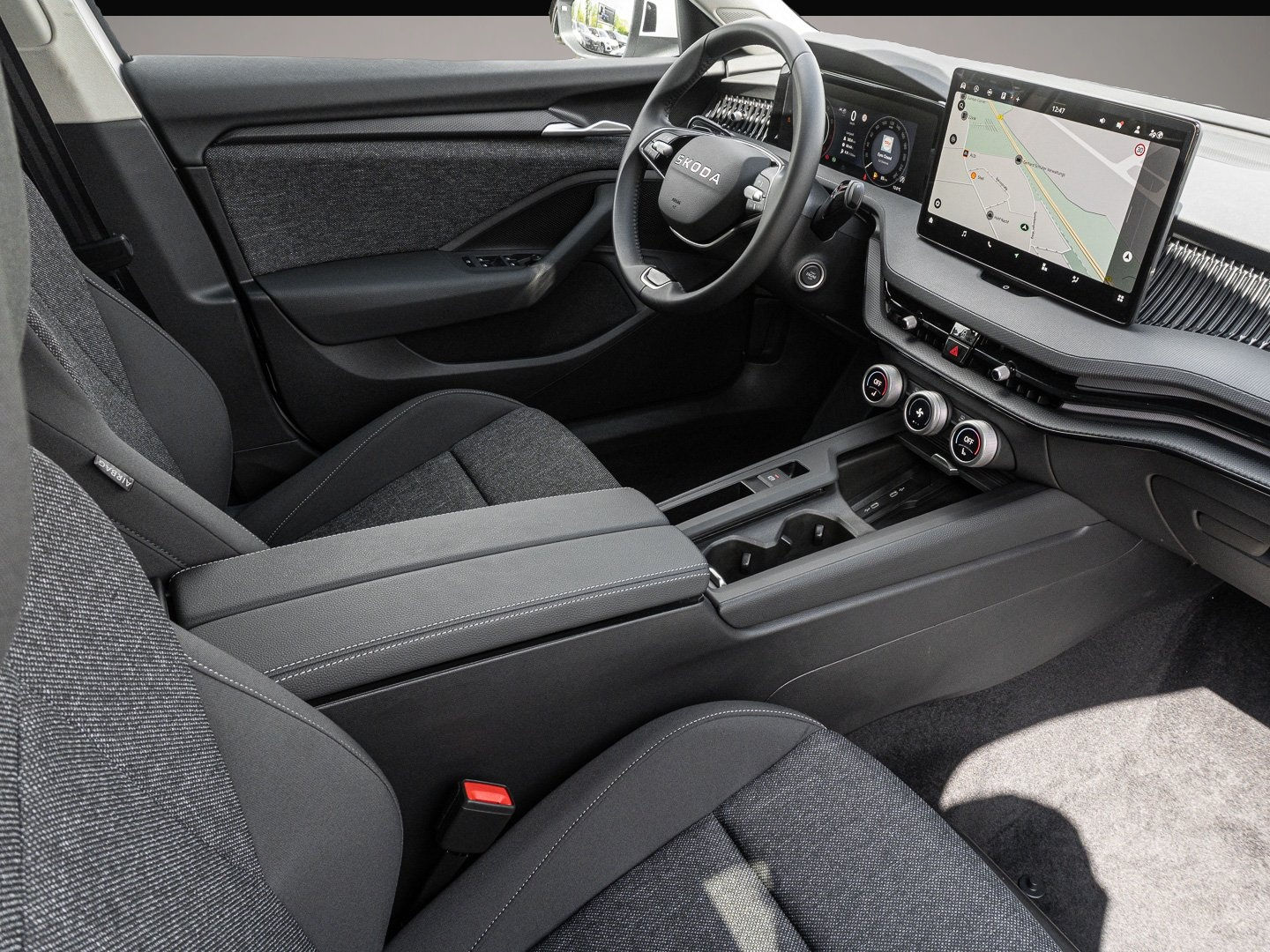 Bild 6 Skoda Superb Combi 1.5 eTSI DSG Essence