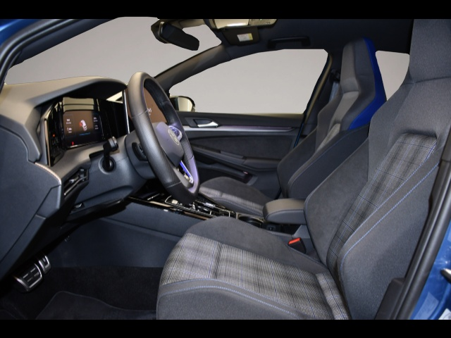 Bild 3 Volkswagen Golf 8 VIII 1.5 TSI eHybrid DSG GTE Black Style