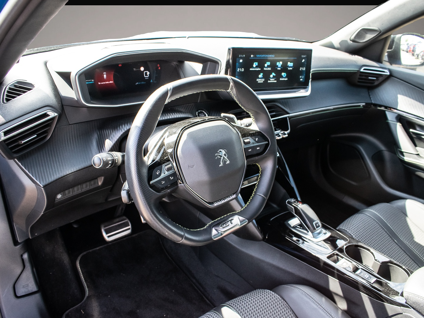 Bild 7 Peugeot 2008 GT El. Panodach Navi Digitales Cockpit LED