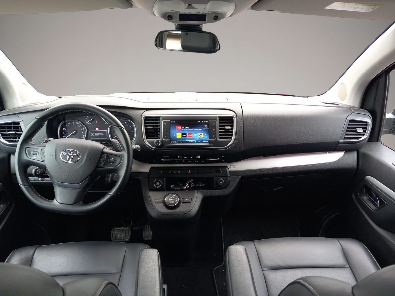 Fotografie 5 des Toyota Proace (Verso) Proace Verso 2.0 D-4D L1 Executive 7S Nav Pano