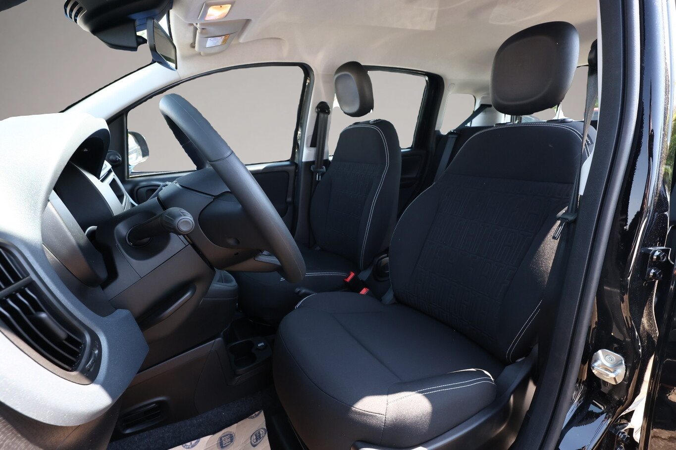 Bild 6 Fiat Panda POP 4S DigC PDC Klima LaneA Servo S&S ZV