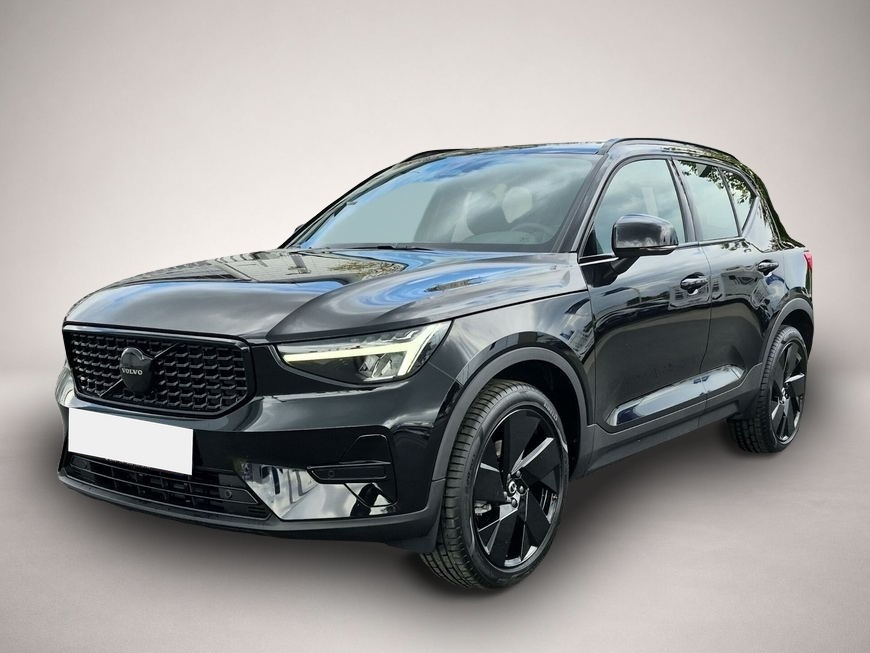 Fotografie Volvo XC40 B3 B DKG Plus Black Edition