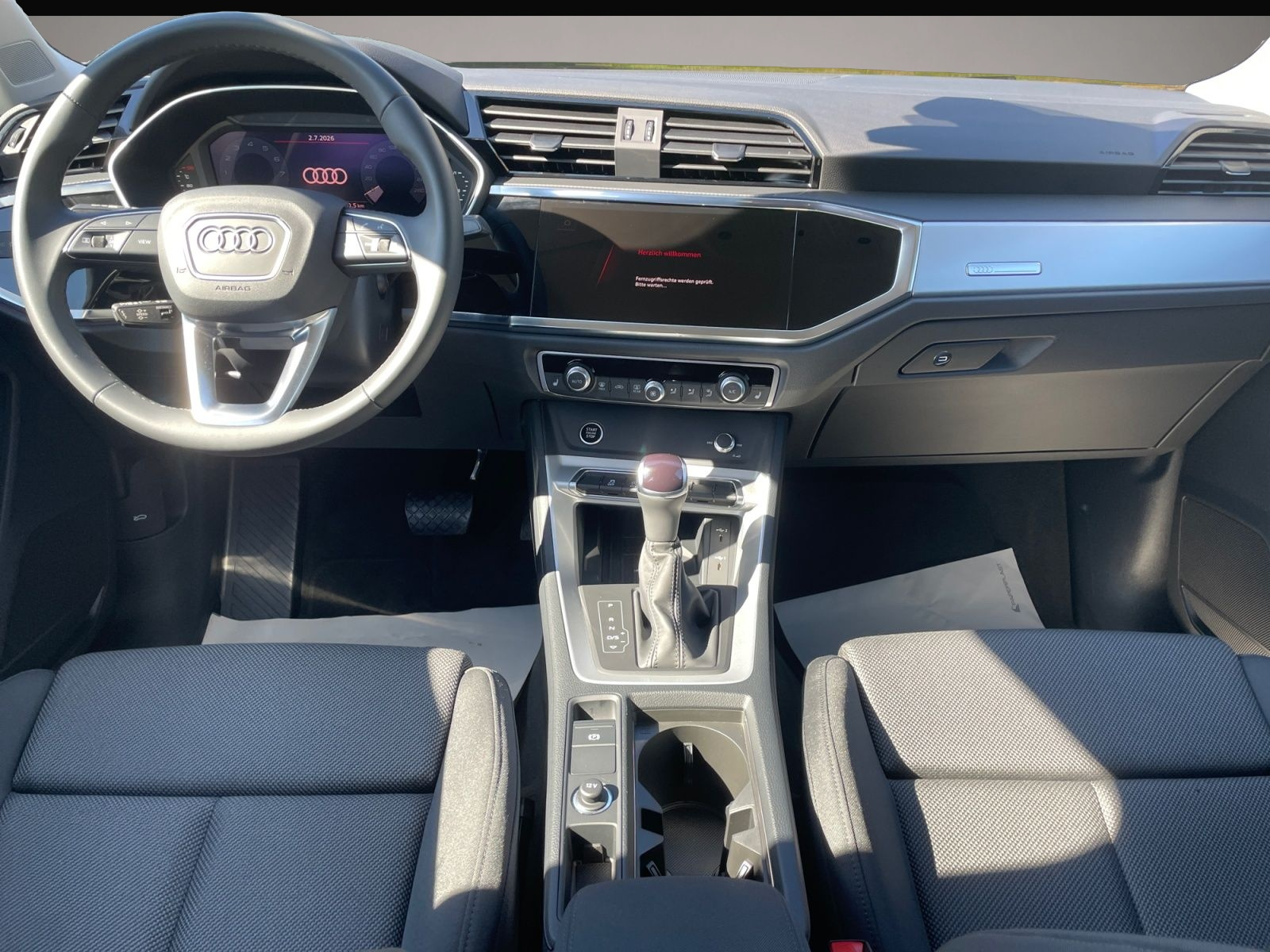 Fotografie 9 des Audi Q3 35 TFSI S-Tronic advanced*