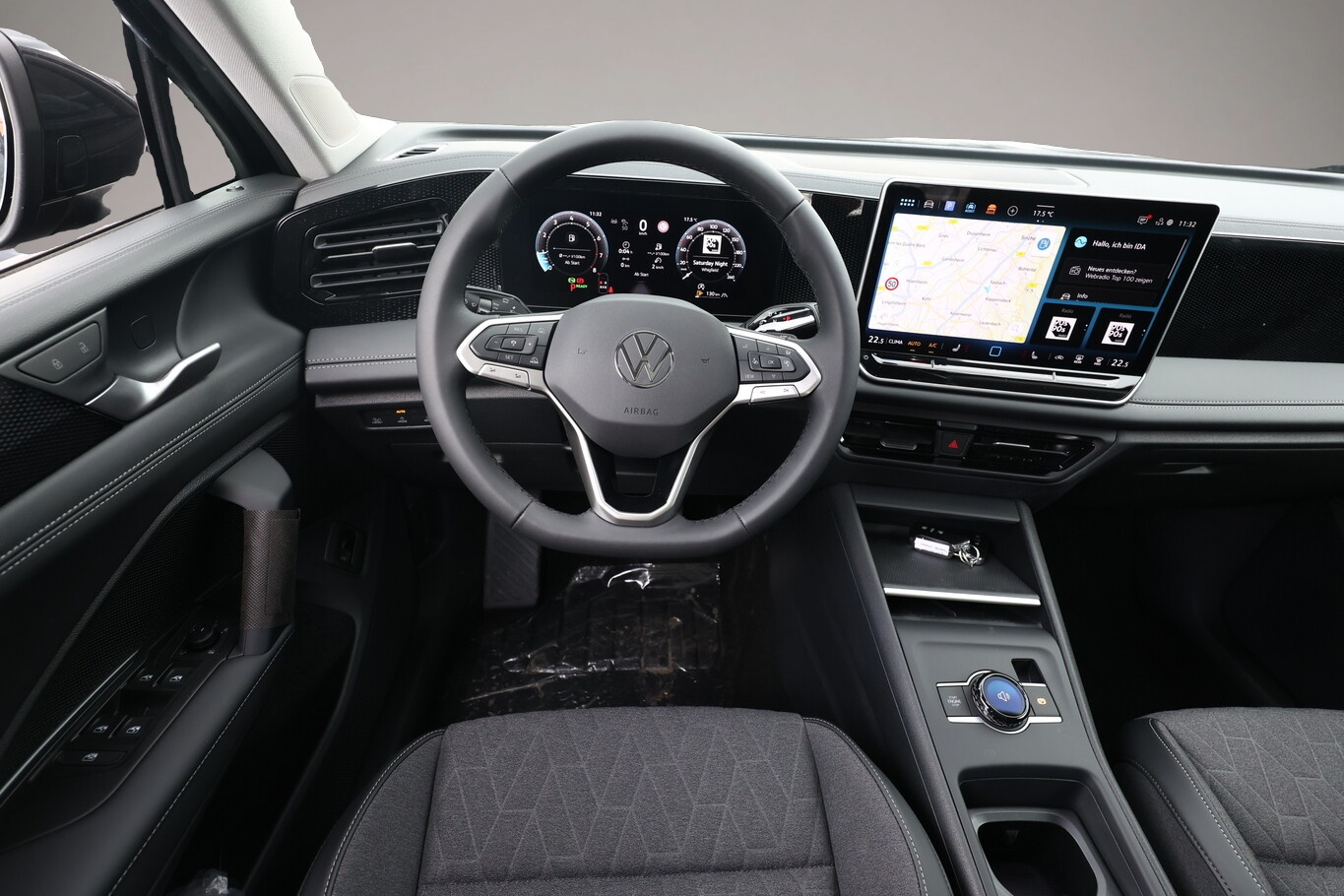 Fotografie des Volkswagen Tiguan DSG LED+ Pano Nav 5JGar IQ.DRIVE 18Z SHZ