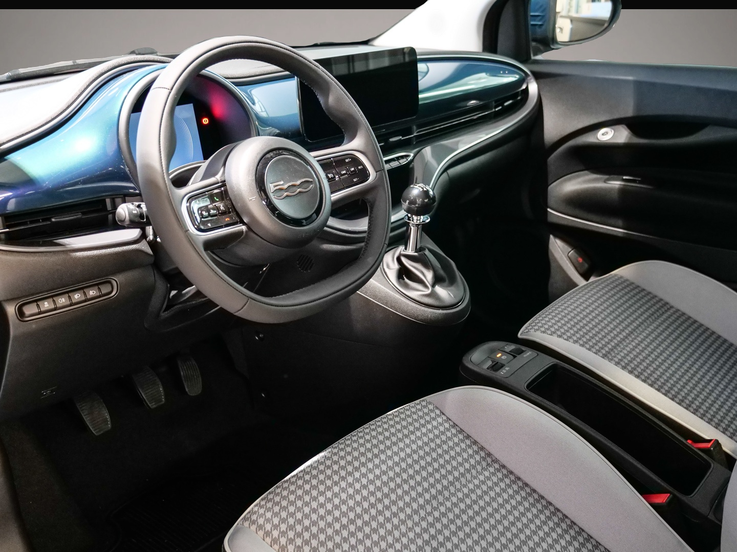 Bild 3 Fiat 500 Hybrid Torino LED Apple CarPlay Android Auto