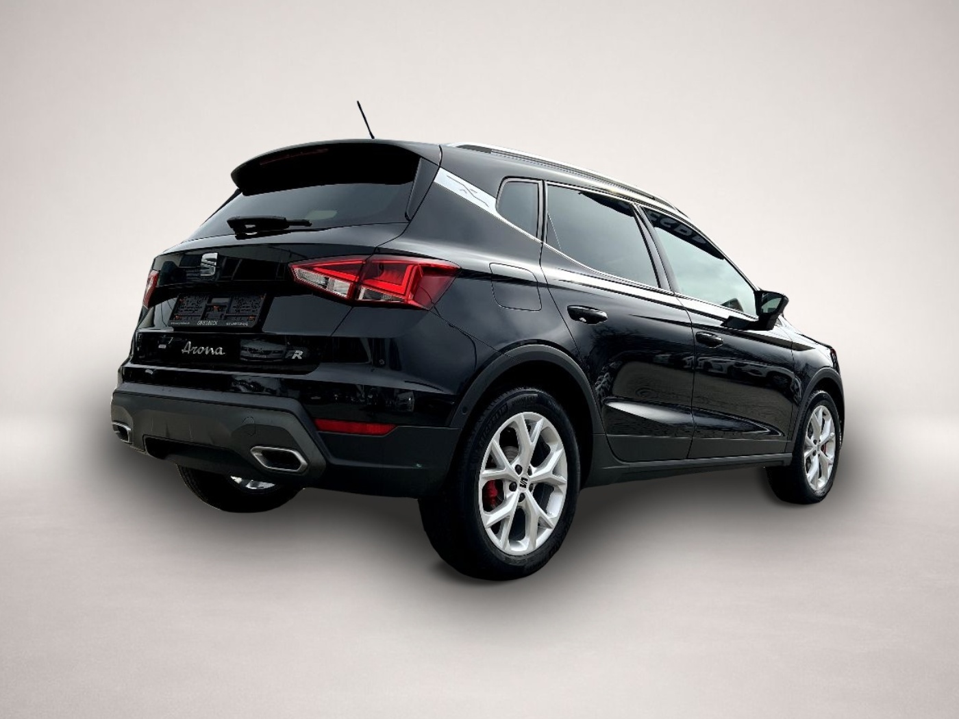 Fotografie des Seat Arona 1.0 TSI FR *LED Navi Leder AHK ACC Sitzh.*