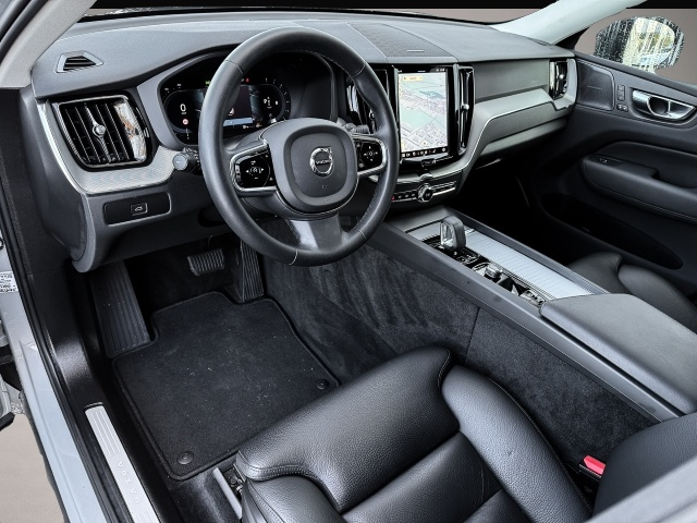 Bild 4 Volvo XC60 Plus Dark 2WD Digitales Cockpit Memory Sitz